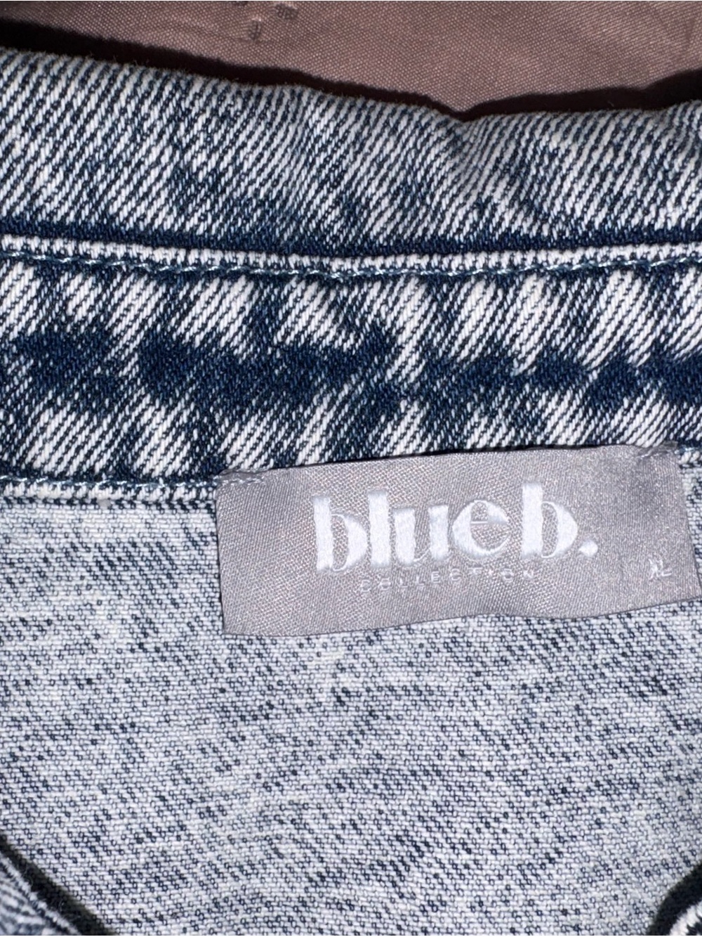 Blue B patch jean jacket - Picture 4 of 4